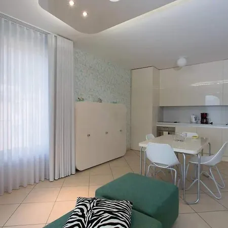Apartment In Italy With Pool Maccagno